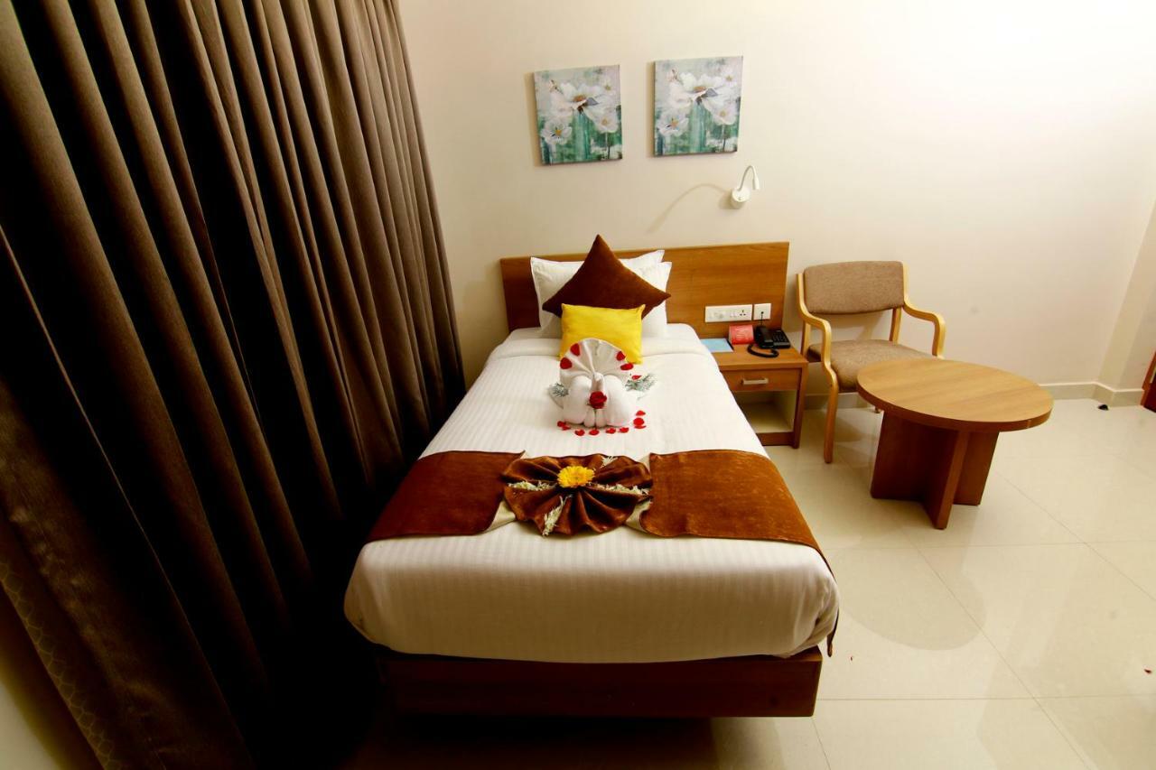 Hotel Panacea Ventures Kollam Esterno foto