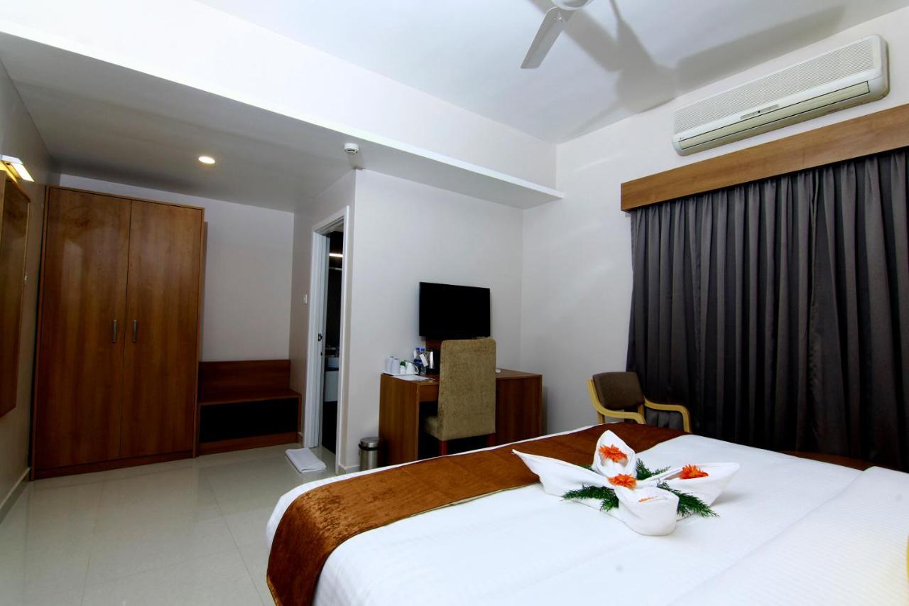 Hotel Panacea Ventures Kollam Esterno foto