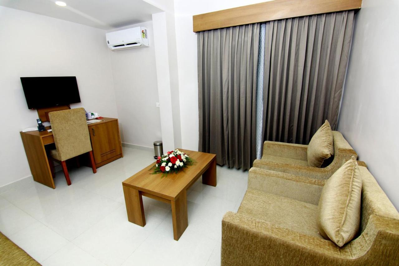 Hotel Panacea Ventures Kollam Esterno foto